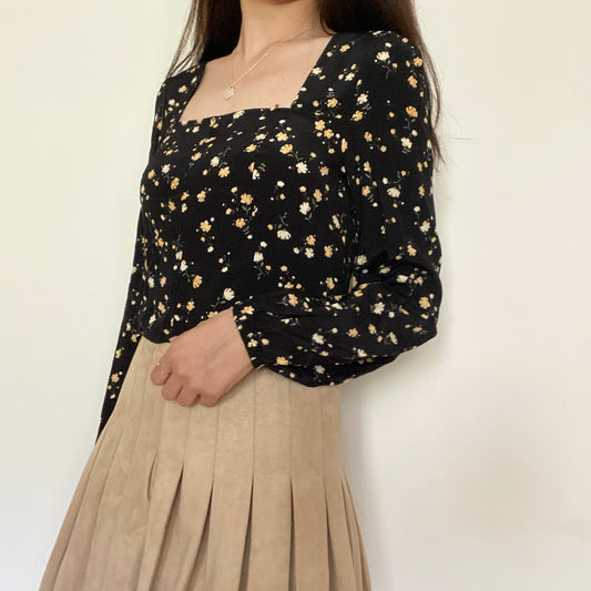 Black Daisy Print Blouse